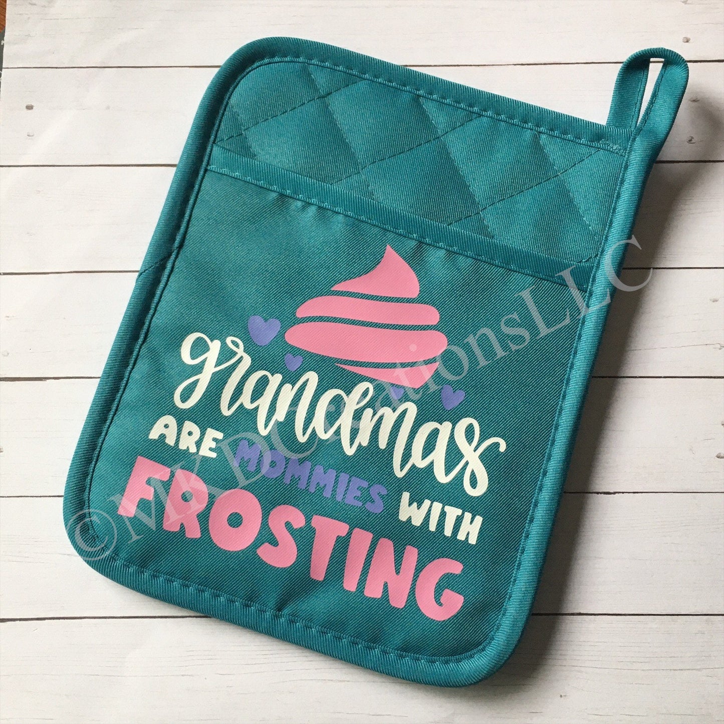 Pot holder Grandmas are mommies with frosting Pot Holders only | nanas are mommies with frosting pot holders | pot holder only free Shipping