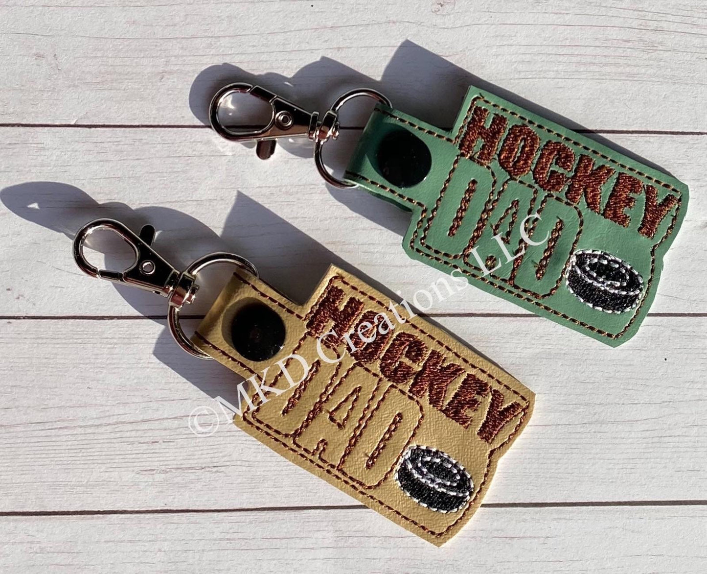 Father’s Day key chain gift for your Dad | Key Fob | Bag accessory | Hockey Dad key chain with puck